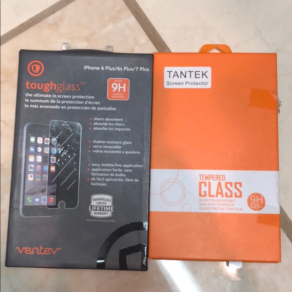 2 tempered glasses that fits iPhone 7&6plus